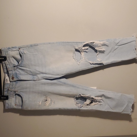 Ripped Jeans - Picture 2 of 6